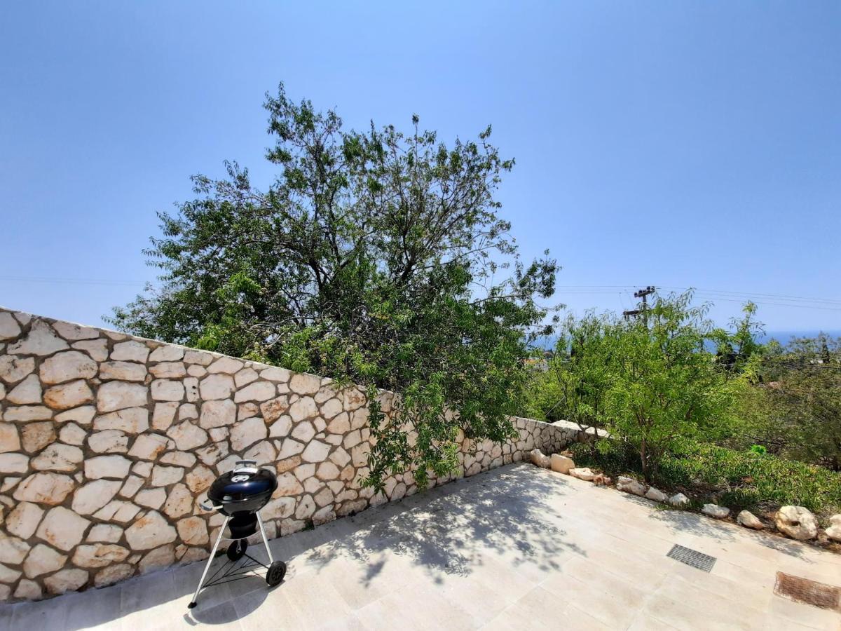 Freesia Grand Sea View Residence Свороната Екстер'єр фото