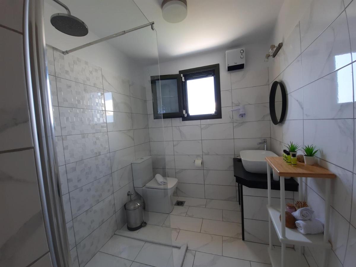 Freesia Grand Sea View Residence Свороната Екстер'єр фото