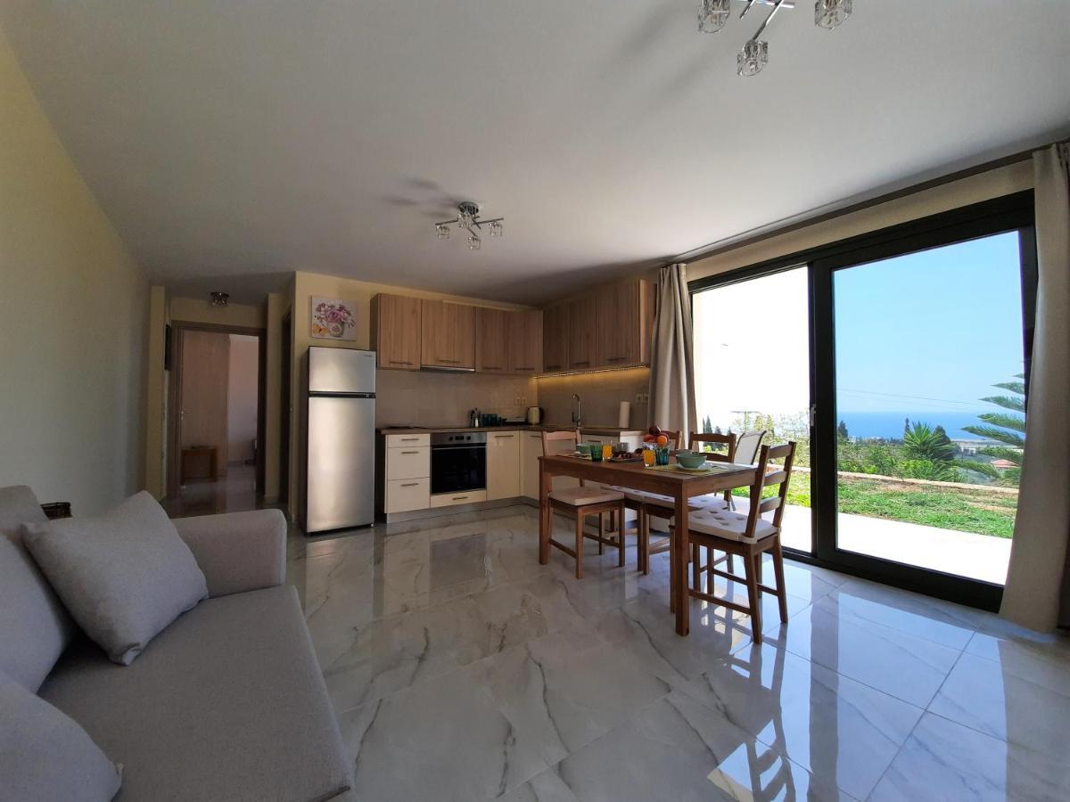 Freesia Grand Sea View Residence Свороната Екстер'єр фото