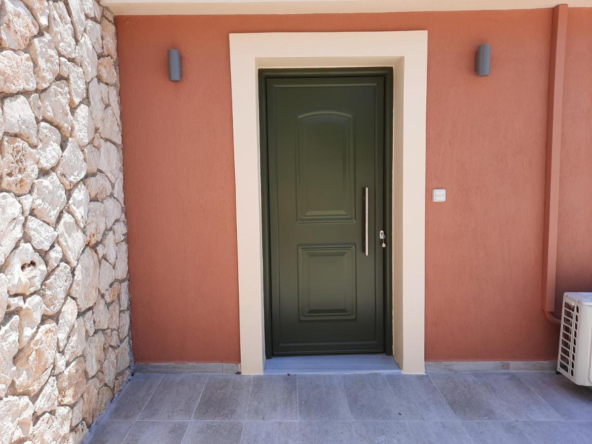 Freesia Grand Sea View Residence Свороната Екстер'єр фото